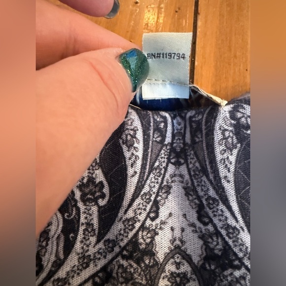 One World Live and Let Live Studded 3/4 Sleeve Top Women's Size Medium - Picture 9 of 15